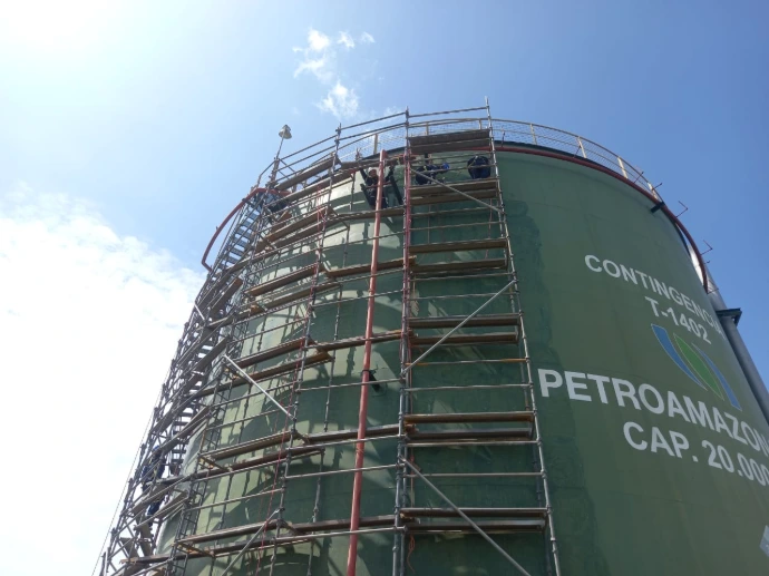 infraestructura industrial para almacenamiento de combustibles